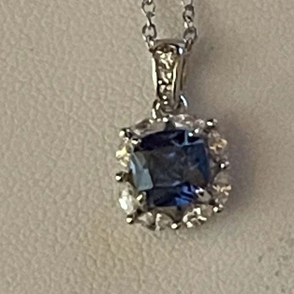 JCM 925 cz China Pendant on Chain - Picture 2 of 7